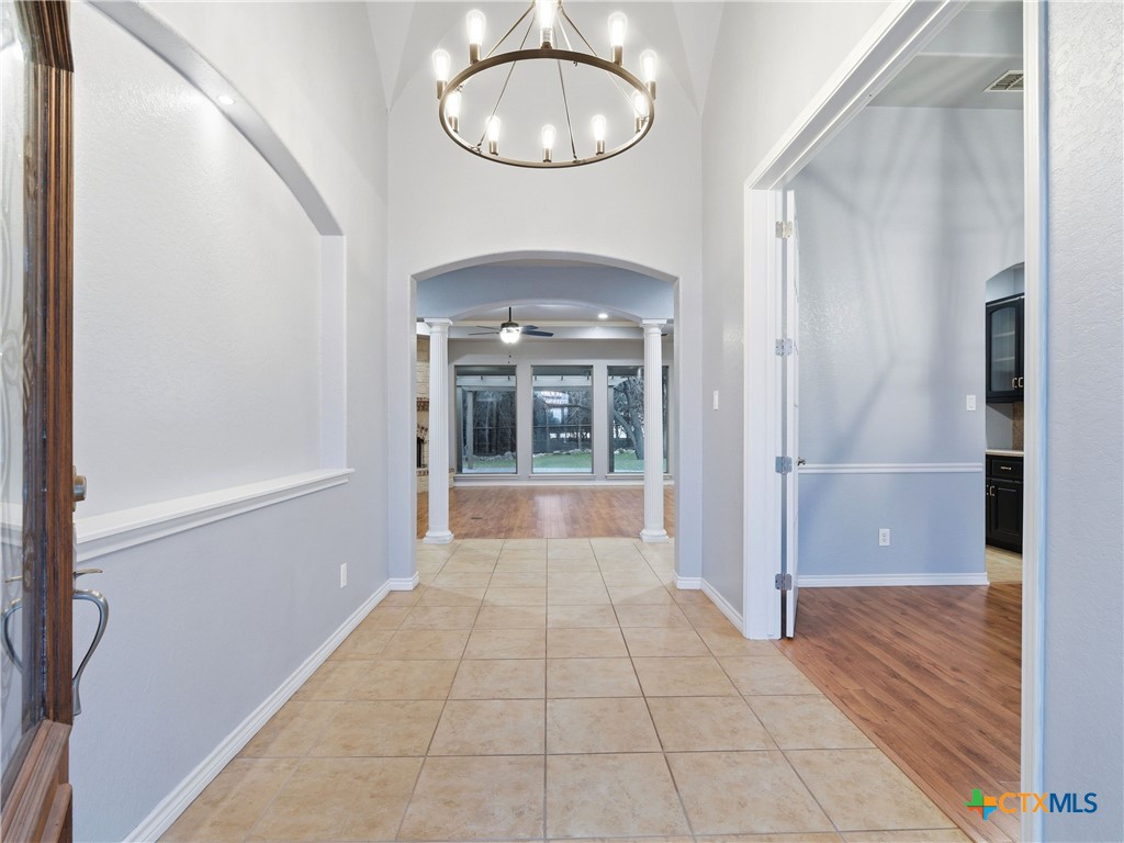 10302 Teich Loop New Braunfels, TX 78132 - Photo 5 of 38