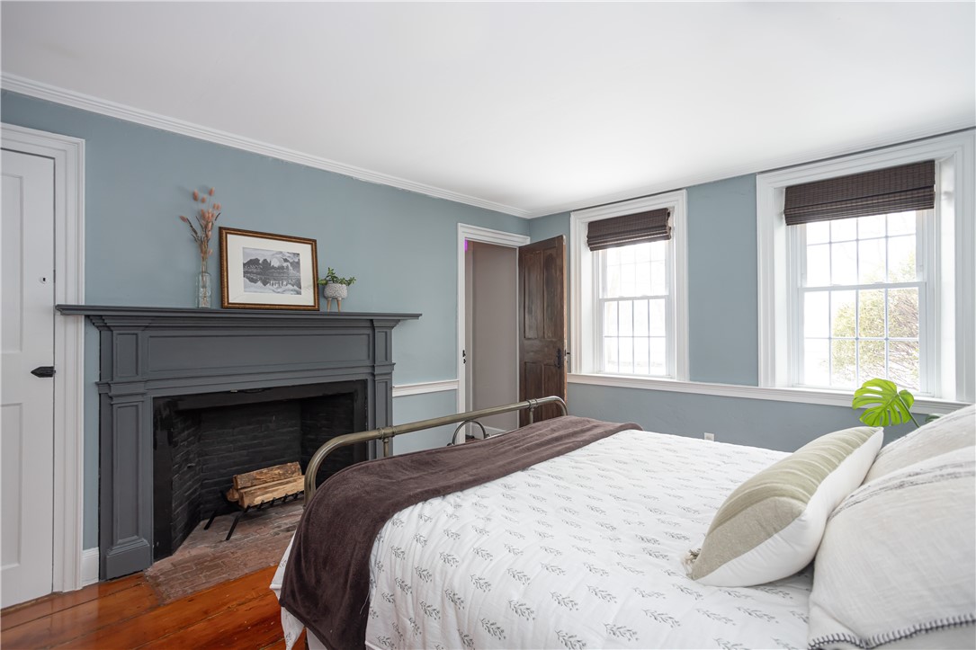 417 Middle Road Portsmouth, RI 02871 - Photo 20 of 32 Gallery Image 20