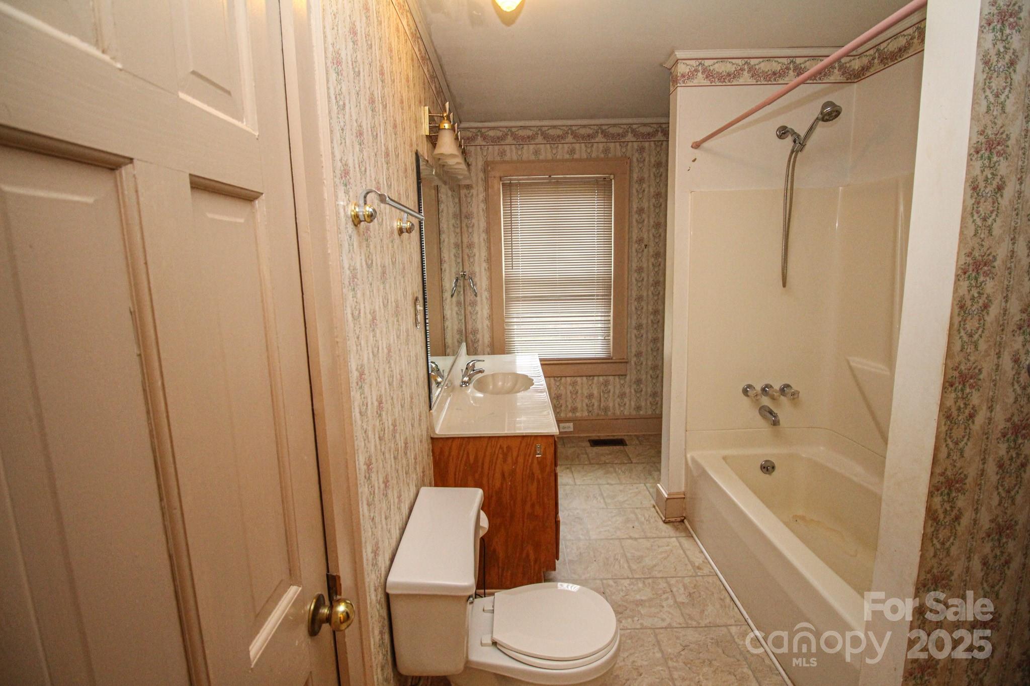 2913 Wesleyan Church Road Lincolnton, NC 28092 - Photo 3 of 17