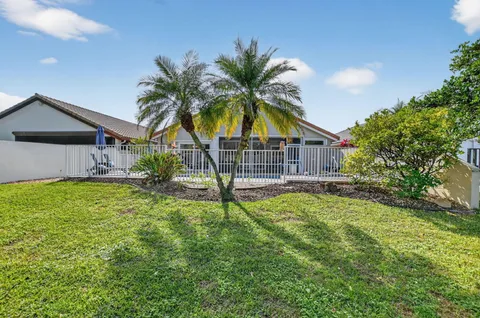 $699,900 | 11270 Cloverleaf Circle, Boca Raton, FL 33428