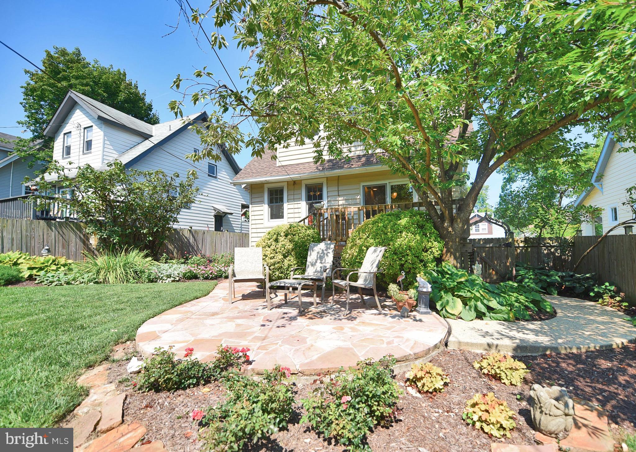 709 Hollen Road Baltimore, MD 21212 - Photo 27 of 30 Custom Stone Circular Patio