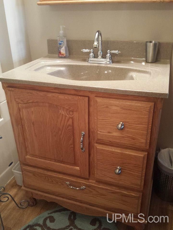 524 North 4th Street L'Anse, MI 49946 - Photo 6 of 25