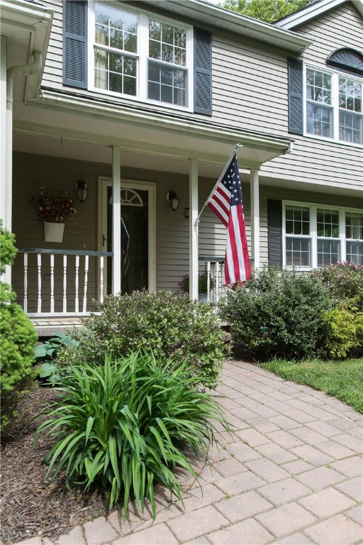 31 Whipple Road Lincoln, RI 02865 - Photo 4 of 40 Gallery Image 4