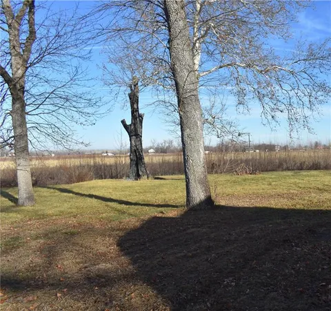 $125,000 | 708 Lakeshore Drive, Rushville, MO 64484