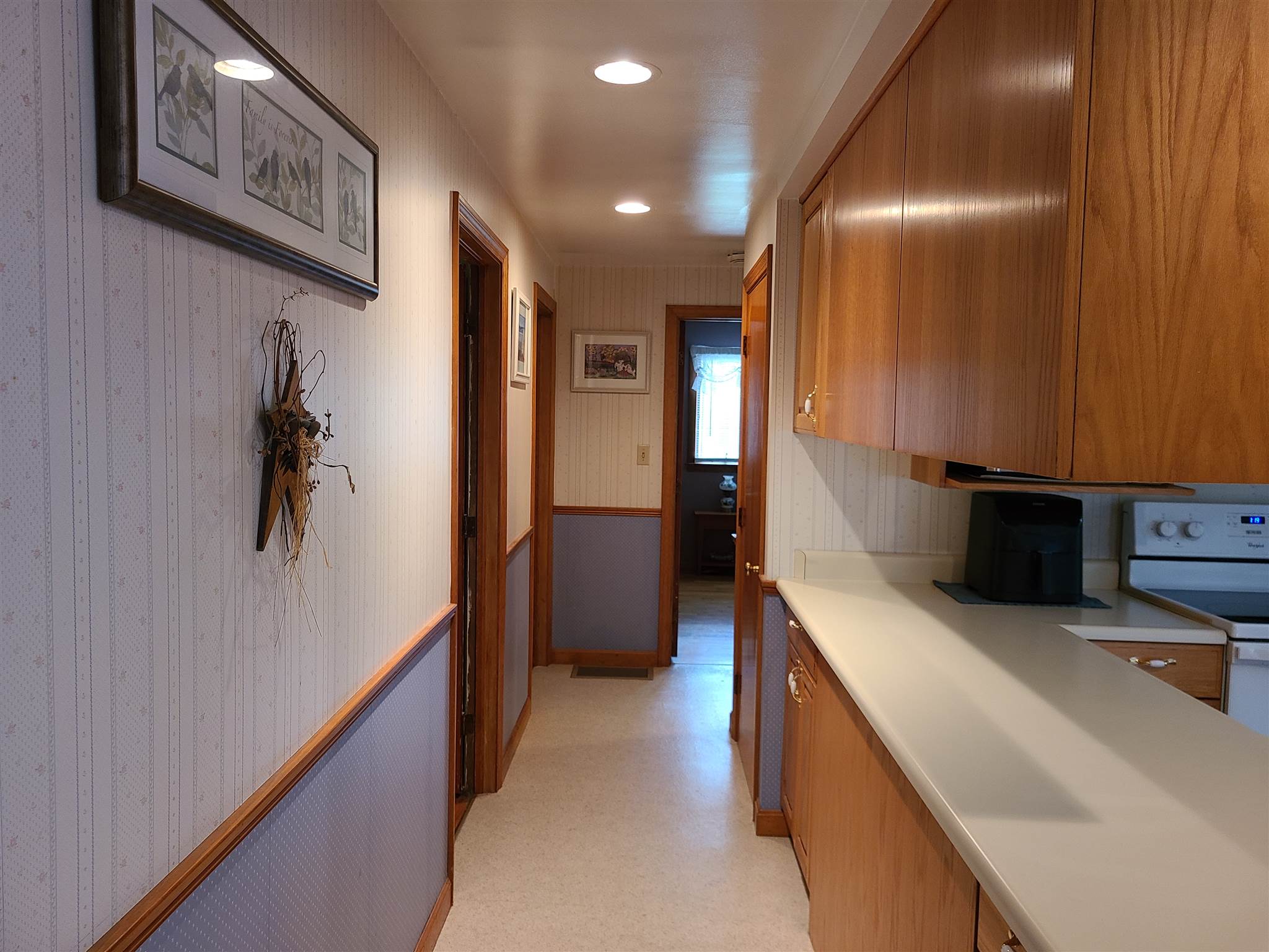 461 Plain Road Hinsdale, NH 03451 - Photo 9 of 24 Gallery Image 9