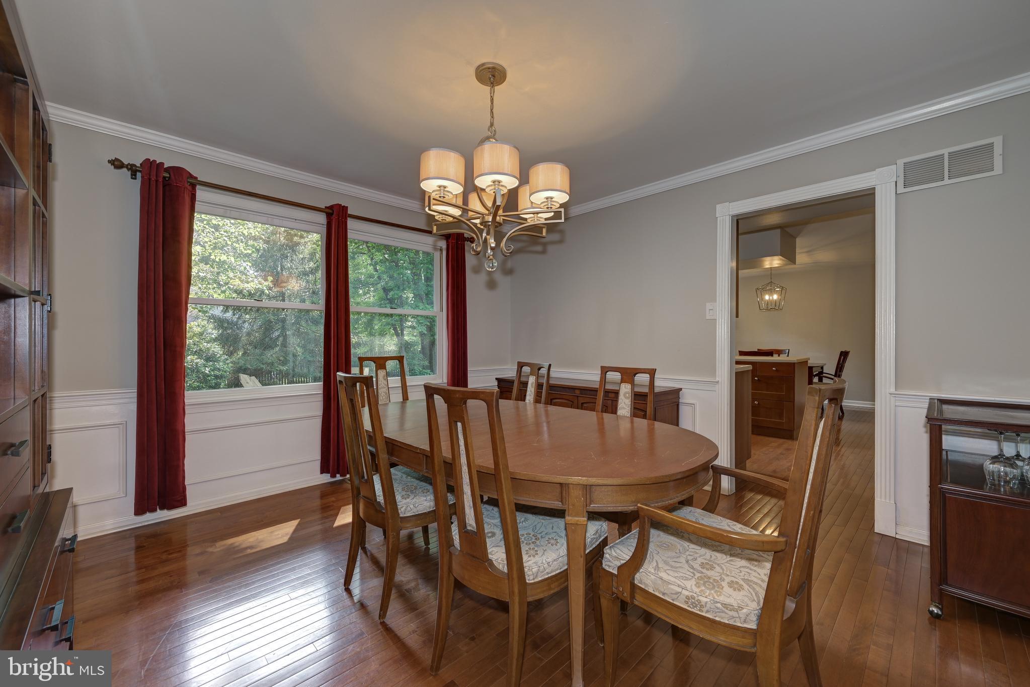 561 Nottingham Drive Yardley, PA 19067 - Photo 14 of 49 Gallery Image 14