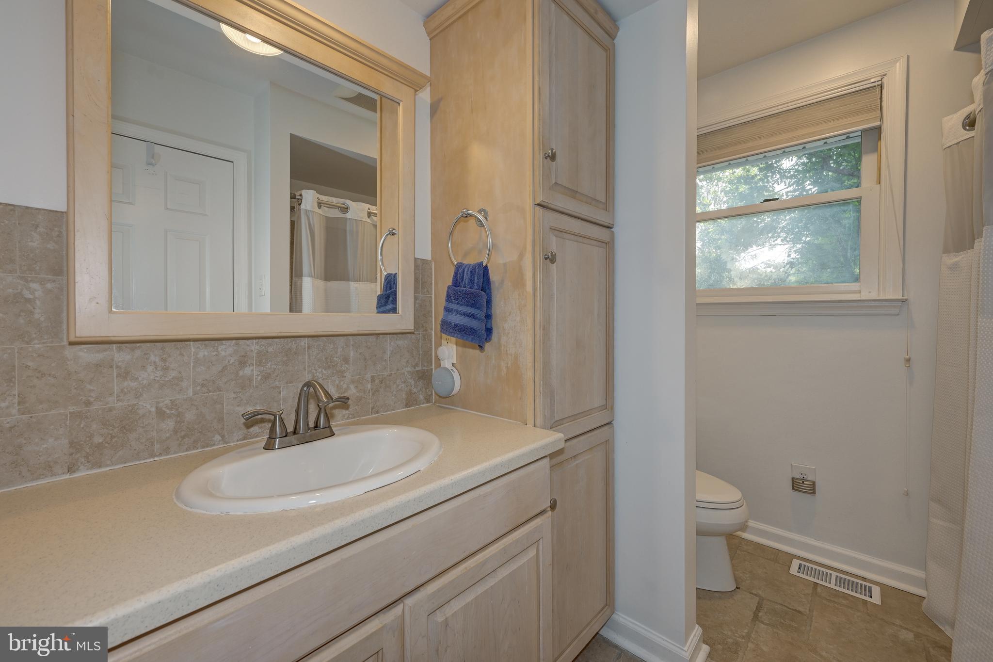 561 Nottingham Drive Yardley, PA 19067 - Photo 28 of 49 Primary Bathroom