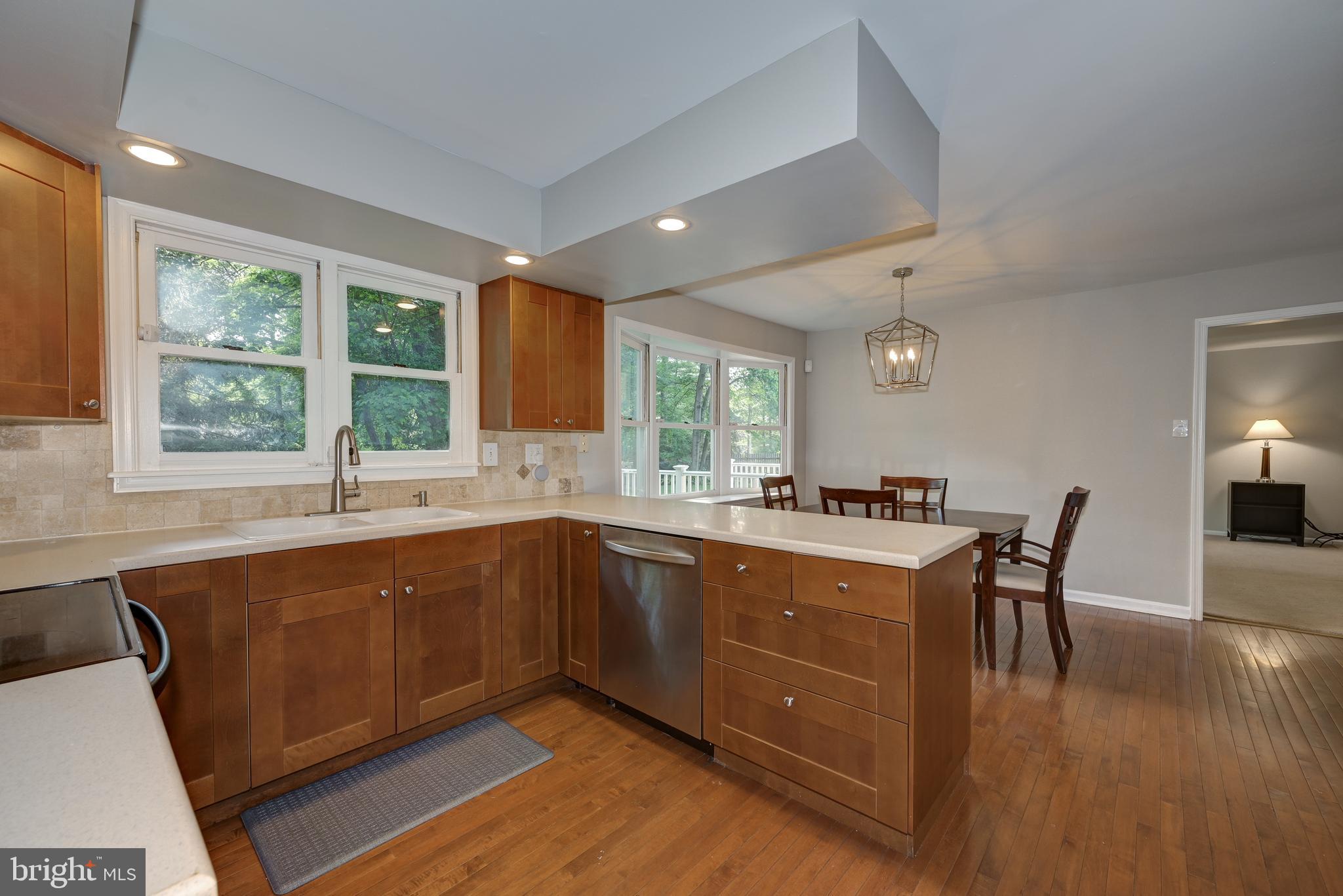 561 Nottingham Drive Yardley, PA 19067 - Photo 10 of 49 Gallery Image 10