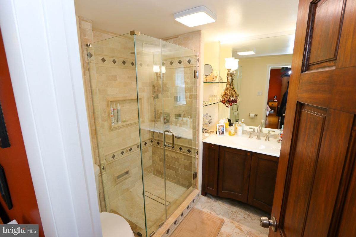 347 Keats Road Huntingdon Valley, PA 19006 - Photo 18 of 35 Gallery Image 18