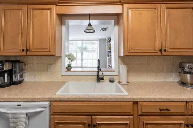 $329,000 | 1420 South Lincoln Avenue, Lakeland, FL 33803