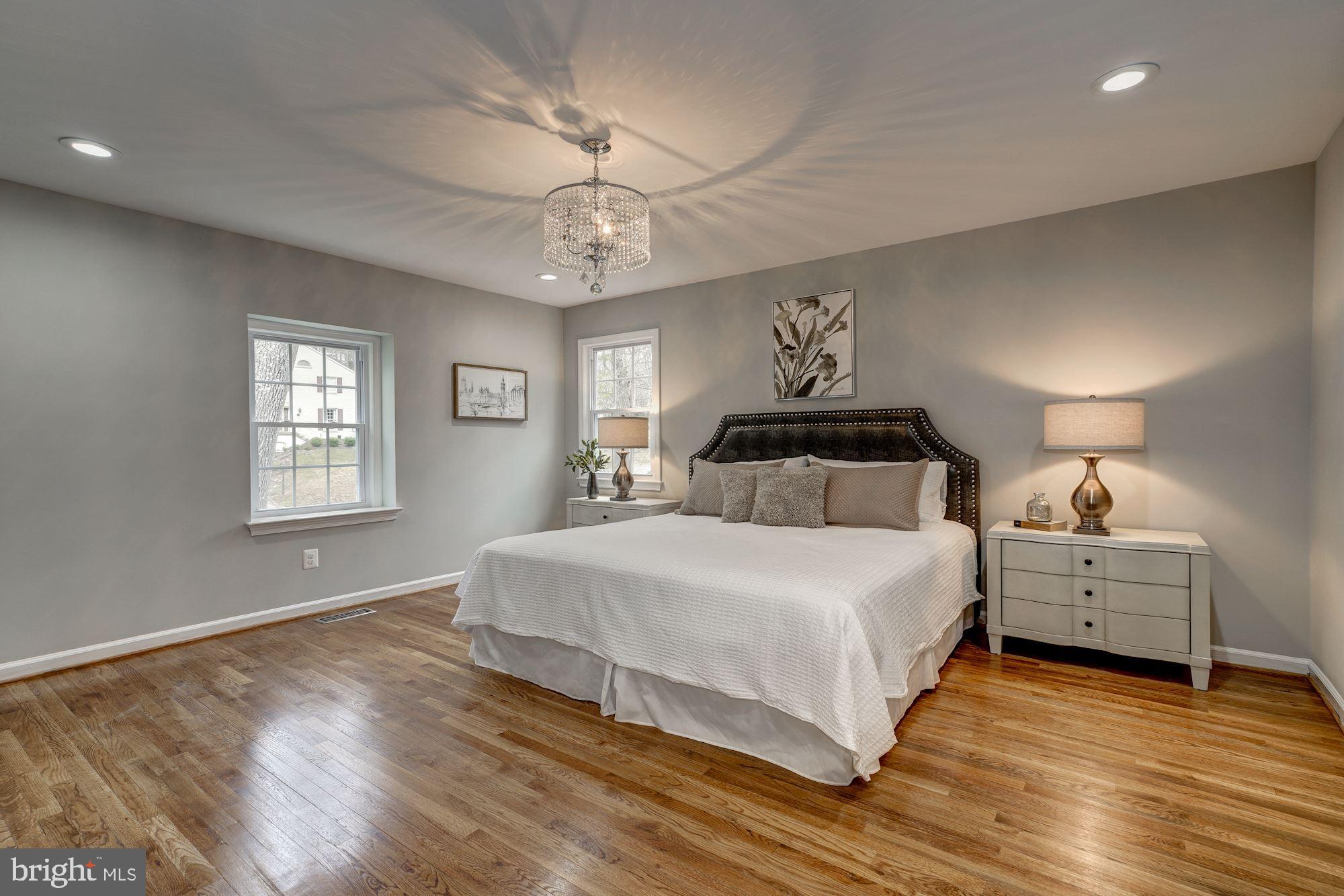11908 Hunting Ridge Court Potomac, MD 20854 - Photo 16 of 36 Upper Level - Master Bedroom