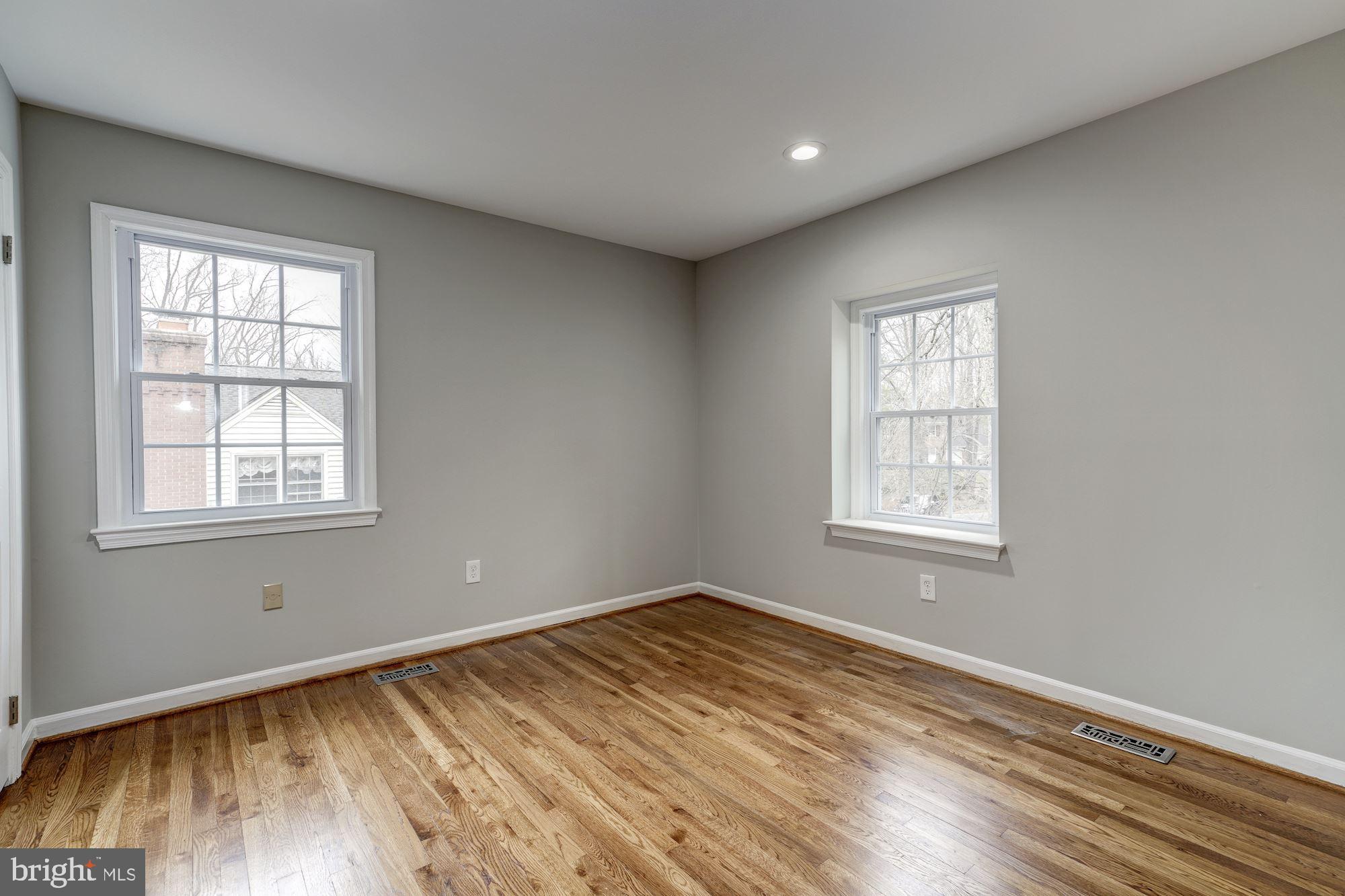 11908 Hunting Ridge Court Potomac, MD 20854 - Photo 24 of 36 Upper Level - Bedroom #4