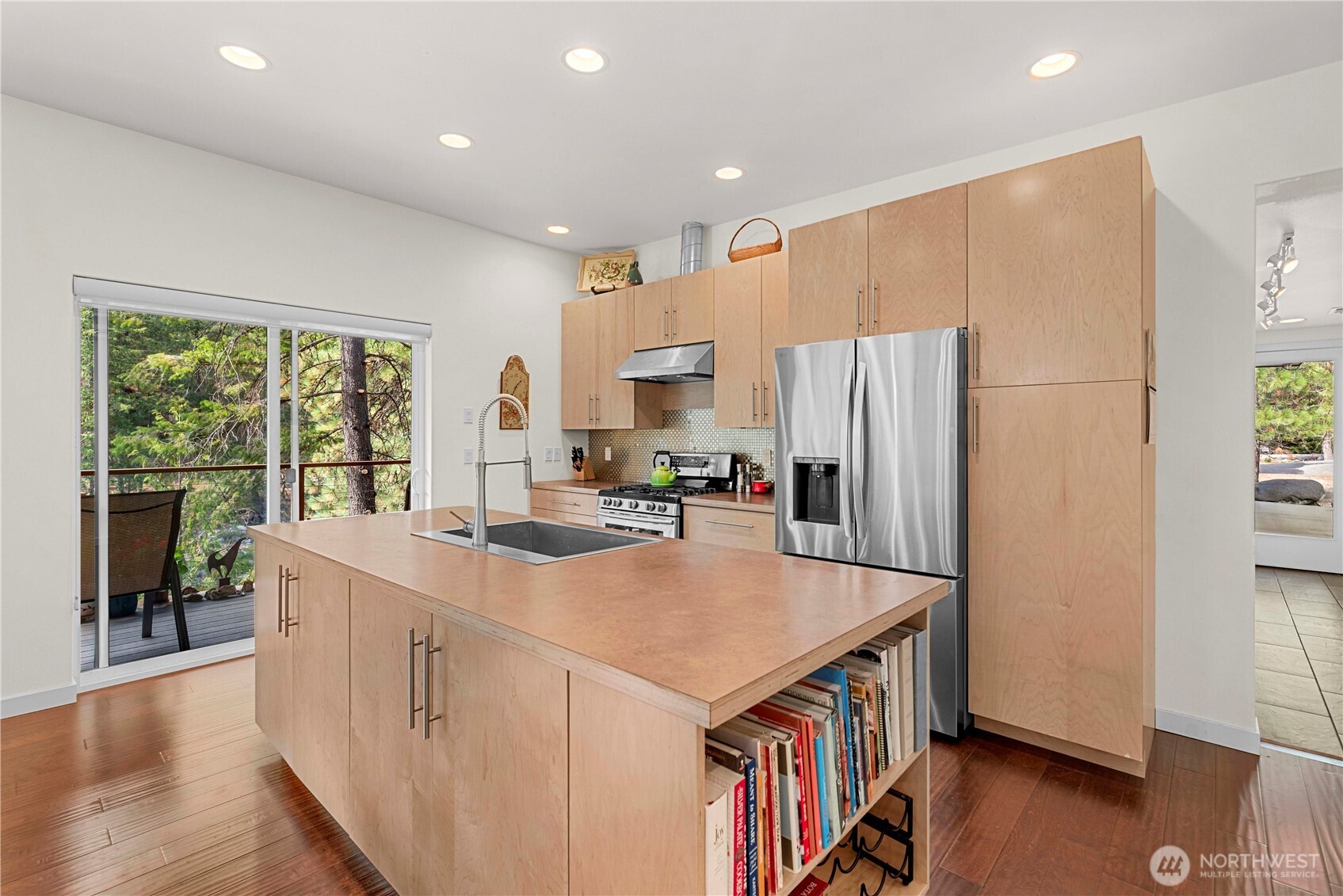 8970 Icicle Road Leavenworth, WA 98826 - Photo 11 of 37