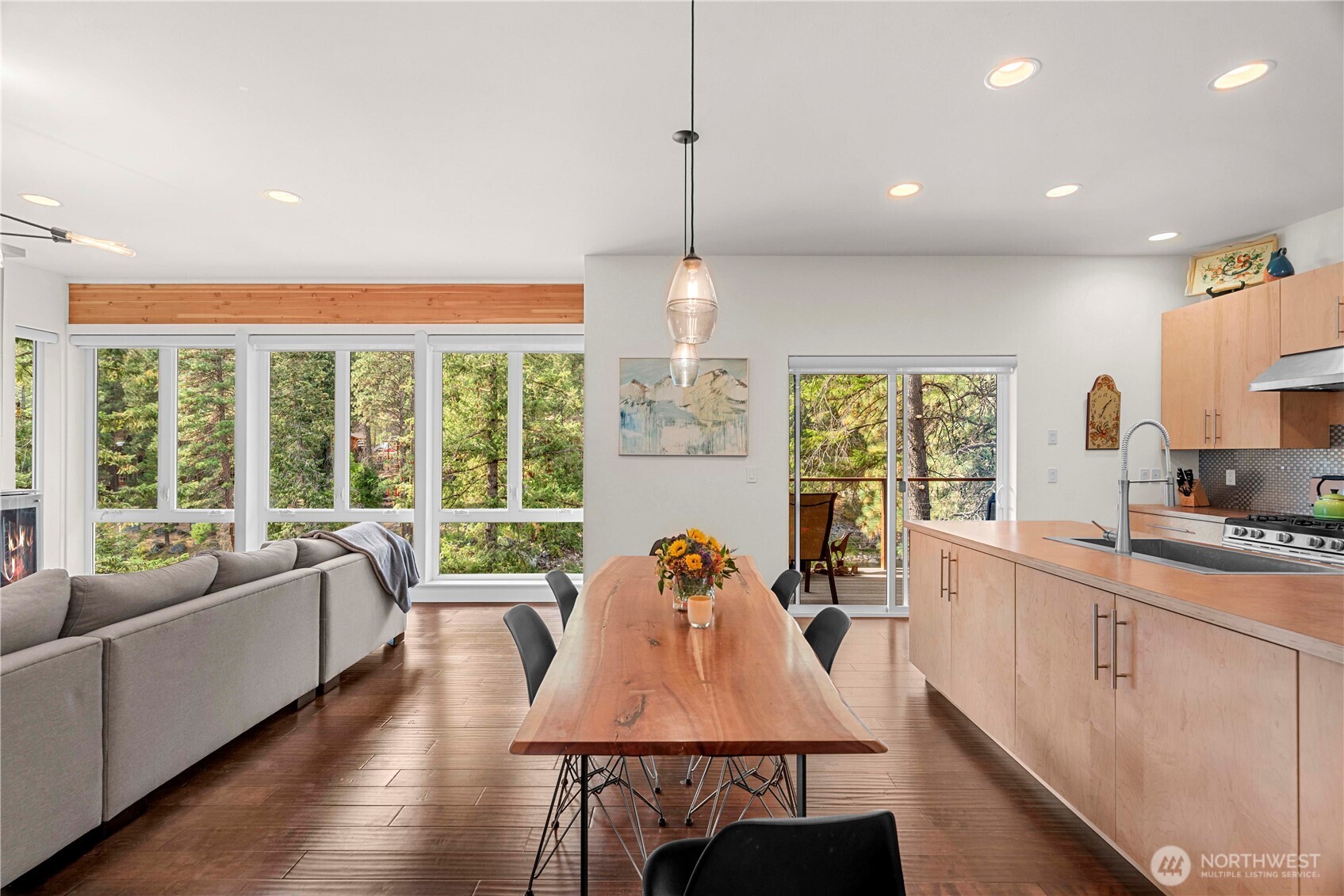 8970 Icicle Road Leavenworth, WA 98826 - Photo 12 of 37