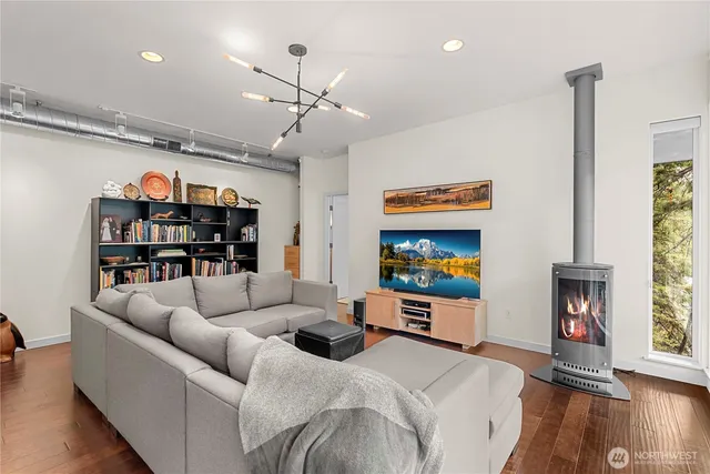 $1,500,000 | 8970 Icicle Road, Leavenworth, WA 98826