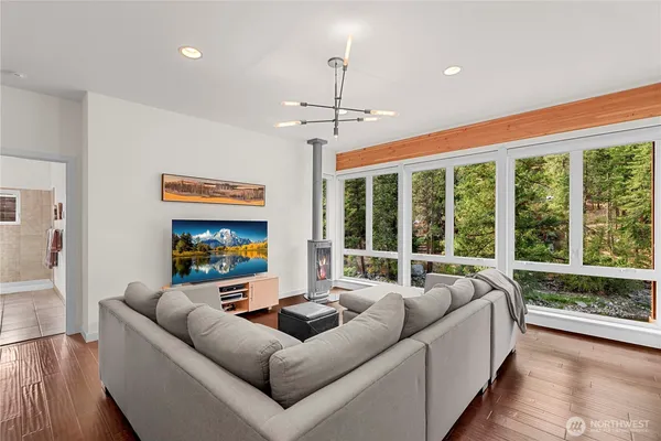$1,399,000 | 8970 Icicle Road, Leavenworth, WA 98826