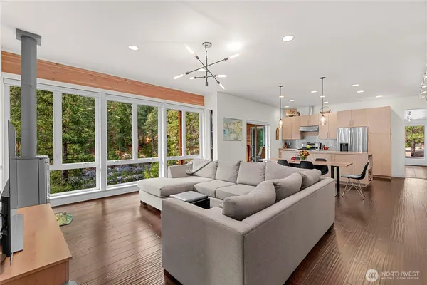 $1,399,000 | 8970 Icicle Road, Leavenworth, WA 98826