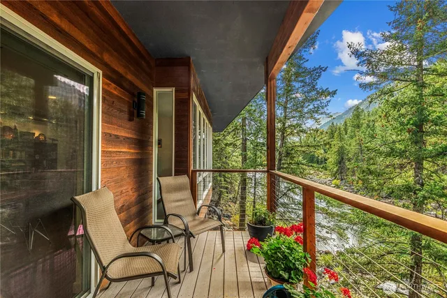$1,500,000 | 8970 Icicle Road, Leavenworth, WA 98826