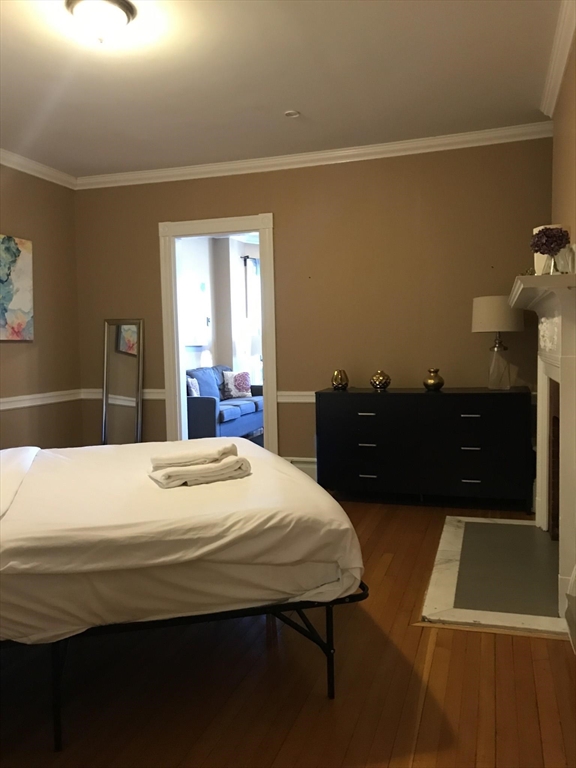 12-13 Bay State Road, Unit 3R Boston, MA 02215 - Photo 6 of 8