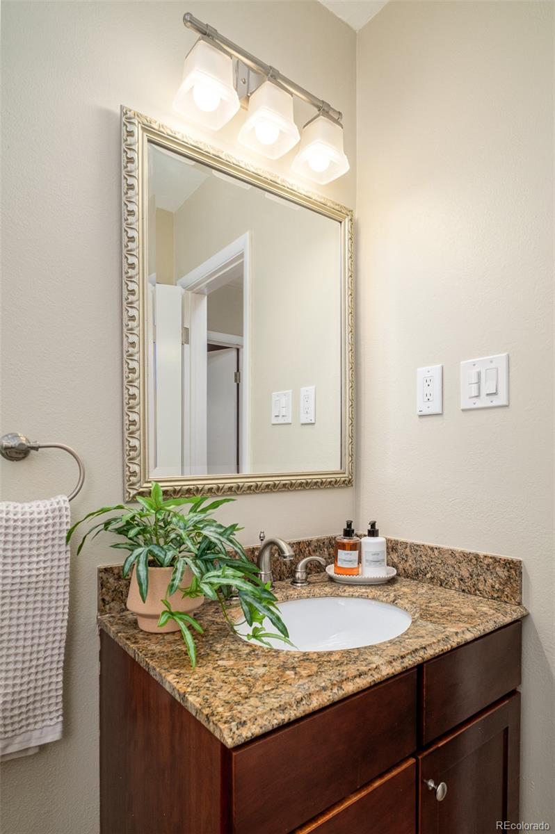 2432 South Kearney Street Denver, CO 80222 - Photo 27 of 37