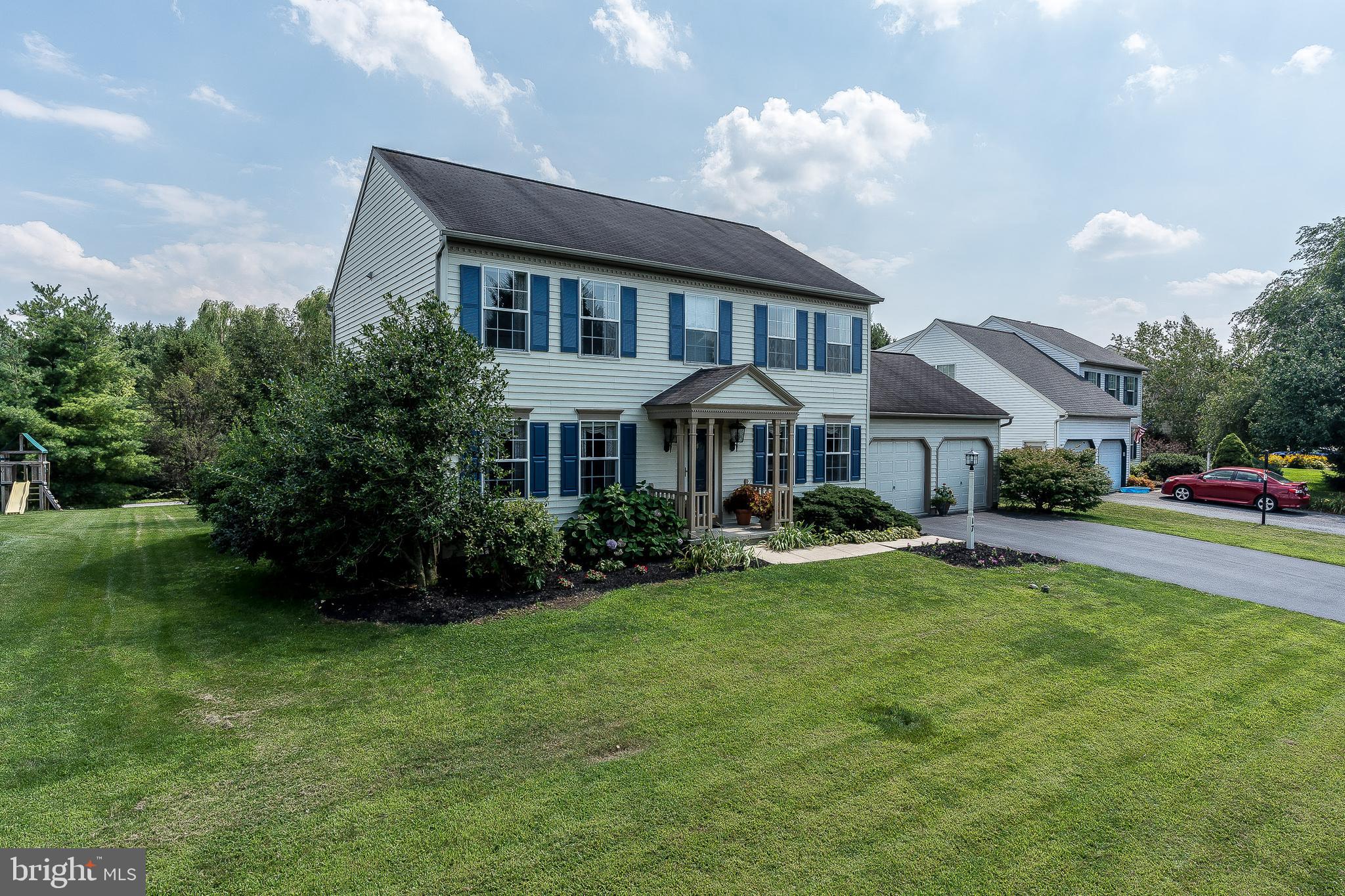 17 Santa Fe Drive Lititz, PA 17543 - Photo 3 of 34