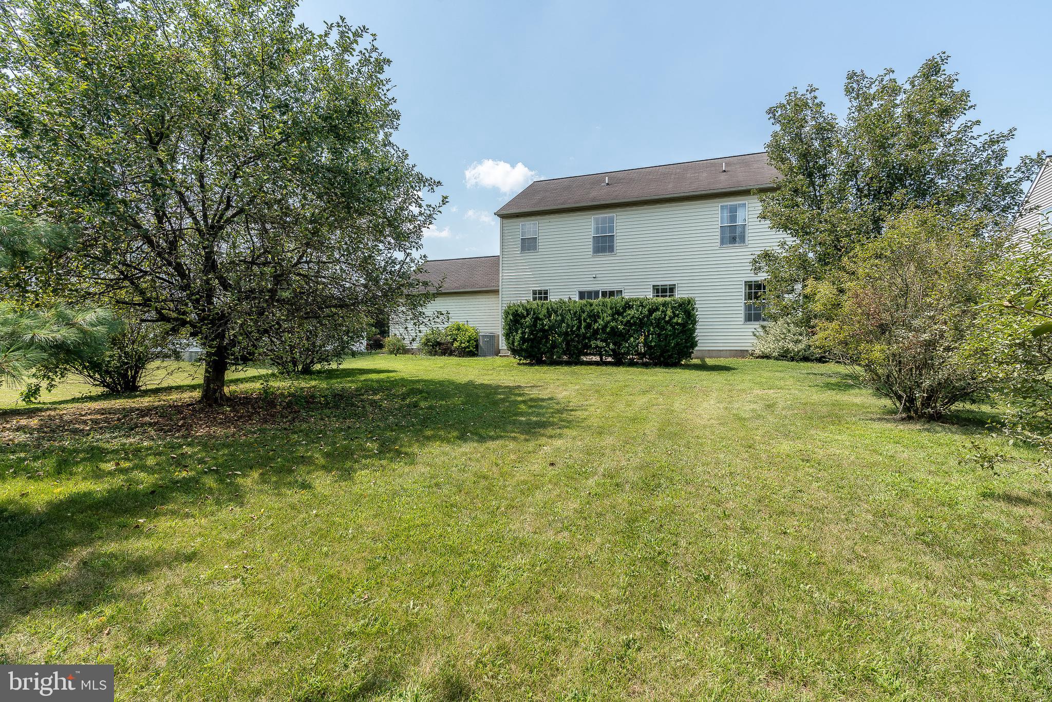 17 Santa Fe Drive Lititz, PA 17543 - Photo 4 of 34