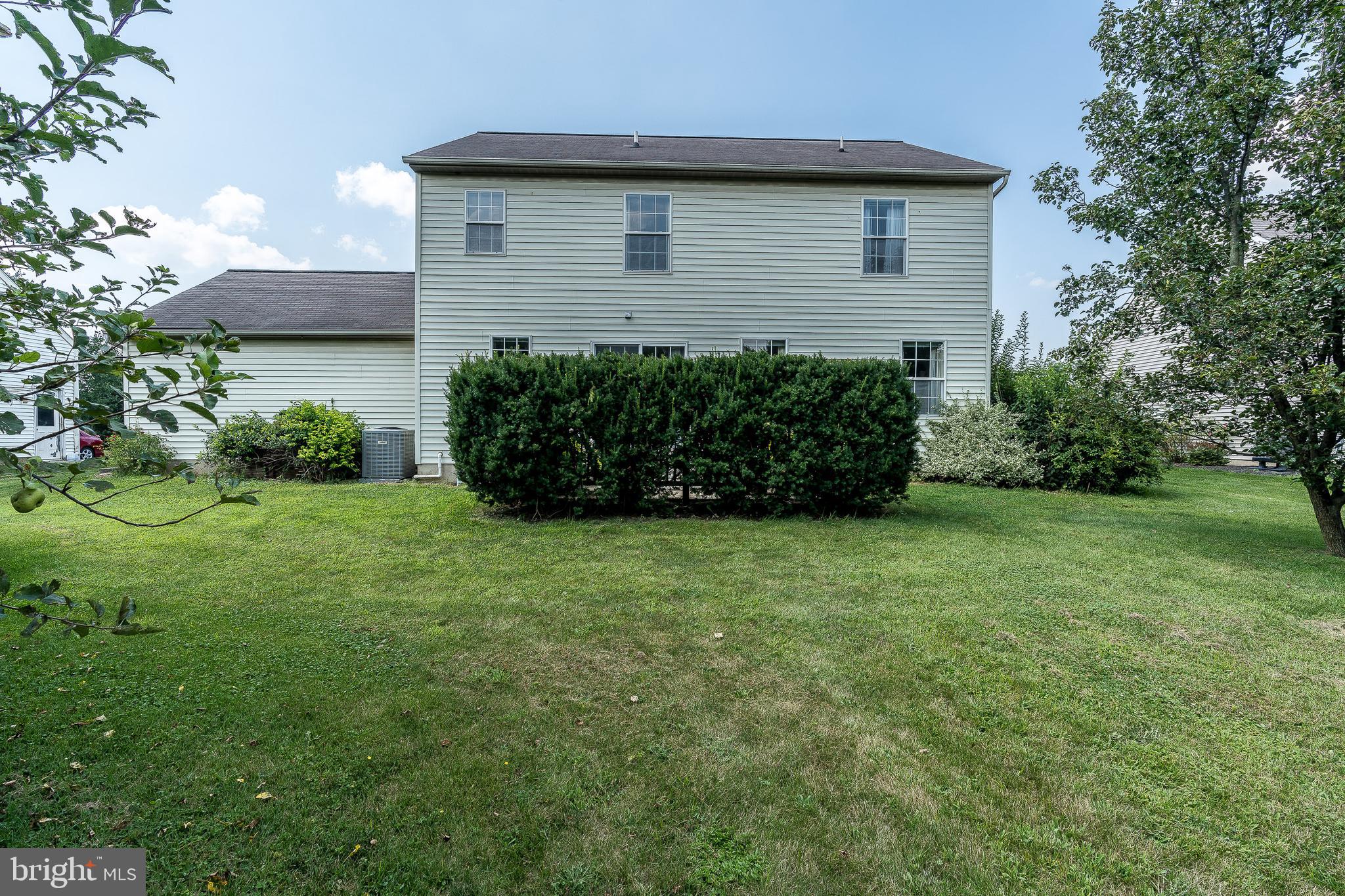 17 Santa Fe Drive Lititz, PA 17543 - Photo 5 of 34