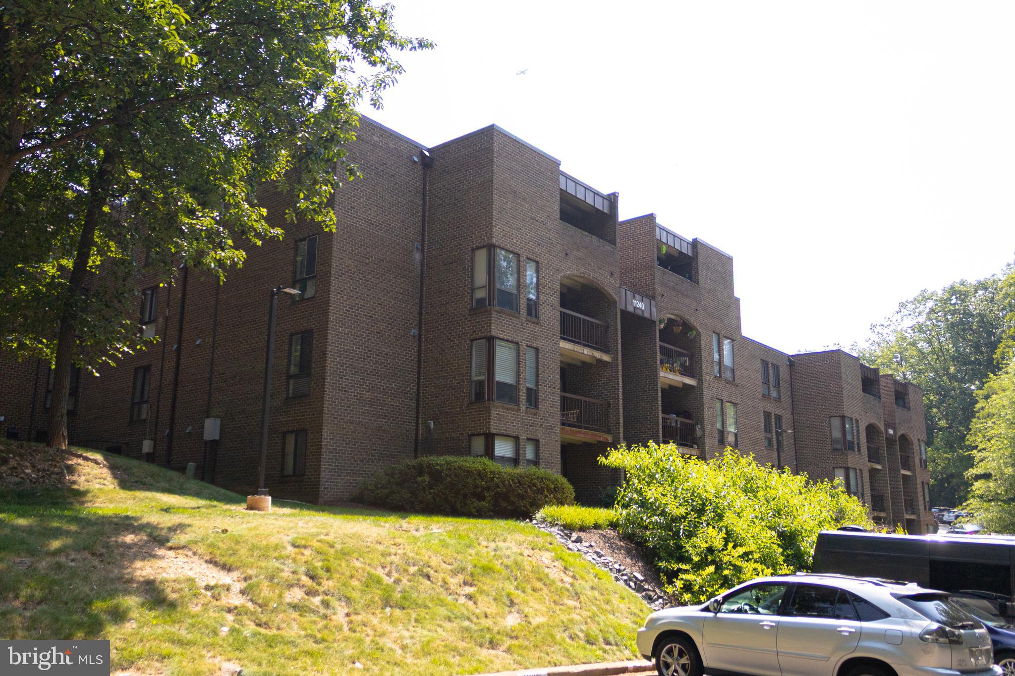 11240 Chestnut Grove Square, Unit 157 Reston, VA 20190 - Photo 2 of 37