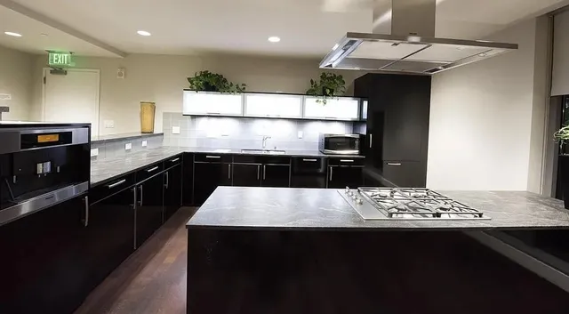 $2,050 | 88 East San Fernando Street, San Jose, CA 95113