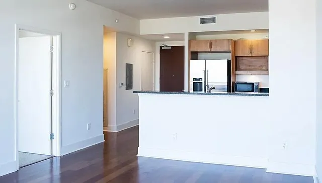 $2,050 | 88 East San Fernando Street, San Jose, CA 95113