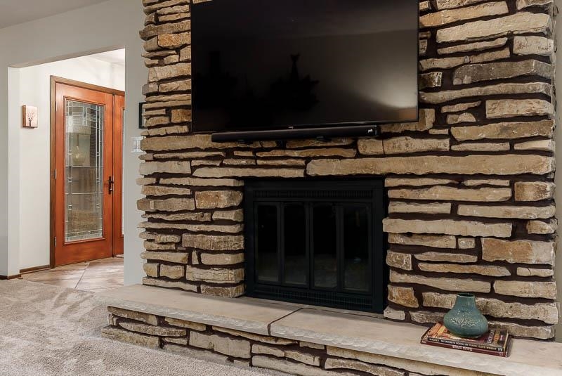 7834 North Gate Road Roscoe, IL 61073 - Photo 4 of 49