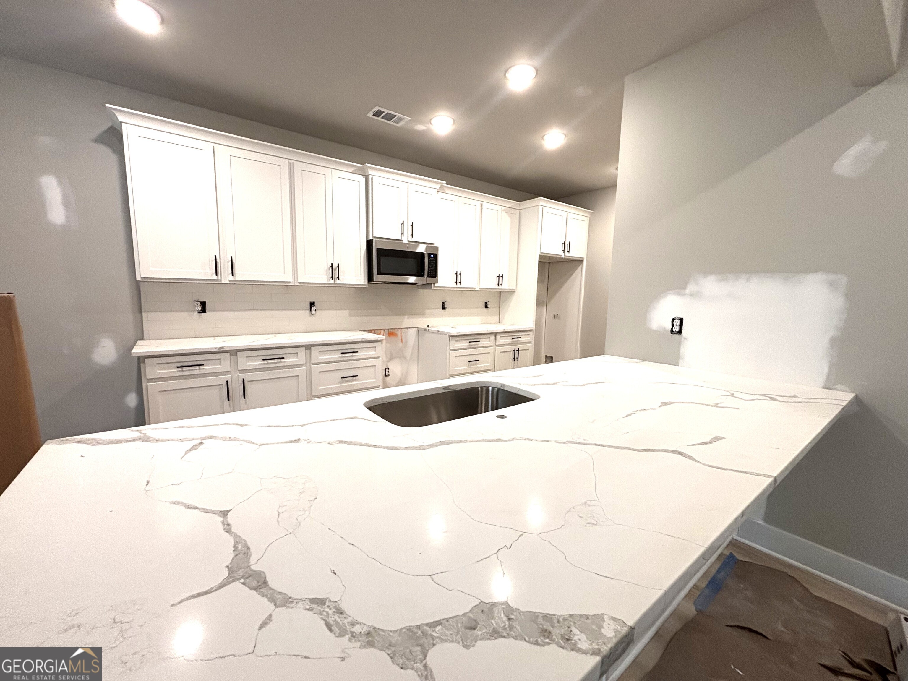 80 Overlook Trace Commerce, GA 30529 - Photo 7 of 18