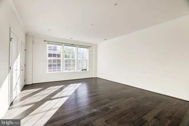 $2,950 | 13660 Endeavour Drive, Unit 20C, Herndon, VA 20171