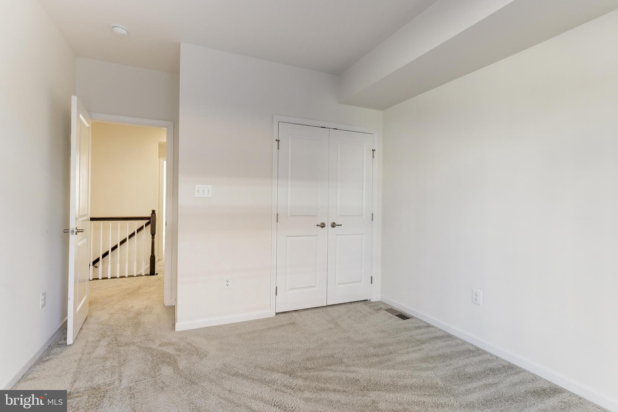 13660 Endeavour Drive, Unit 20C Herndon, VA 20171 - Photo 26 of 35 a view of an empty room