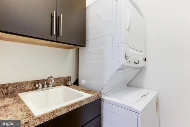 $2,950 | 13660 Endeavour Drive, Unit 20C, Herndon, VA 20171