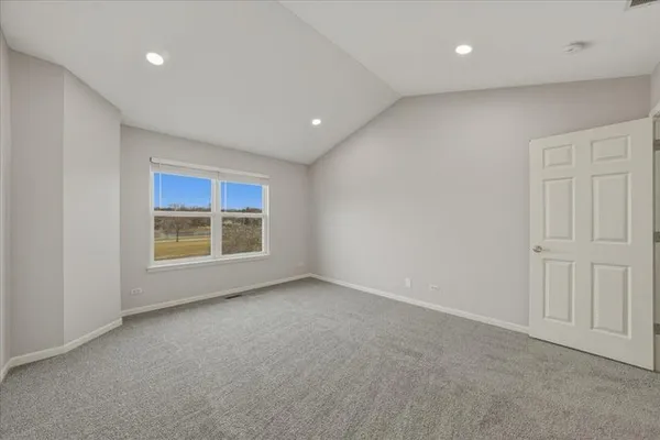 $2,900 | 3385 St Michel Court, St. Charles, IL 60175