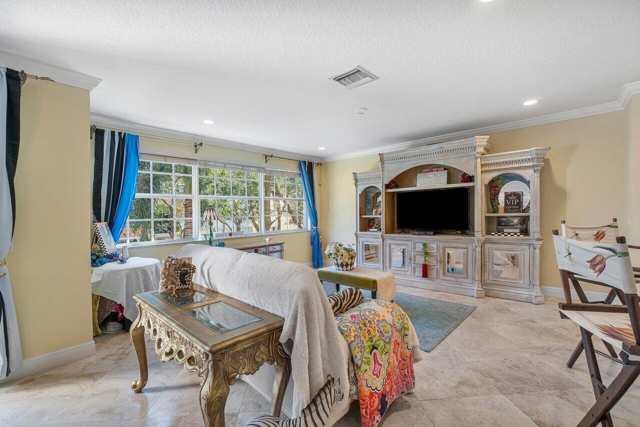 5590 Northeast Trieste Terrace Boca Raton, FL 33487 - Photo 18 of 40 015-5590NortheastTriesteTerrace-BocaRato