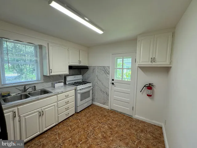 $4,000 | 171 Linden Lane, Princeton, NJ 08540