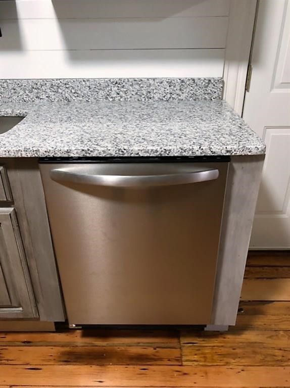 25 West Narragansett Avenue, Unit B Newport, RI 02840 - Photo 5 of 14