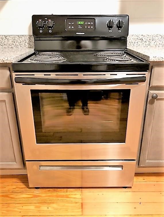 25 West Narragansett Avenue, Unit B Newport, RI 02840 - Photo 6 of 14