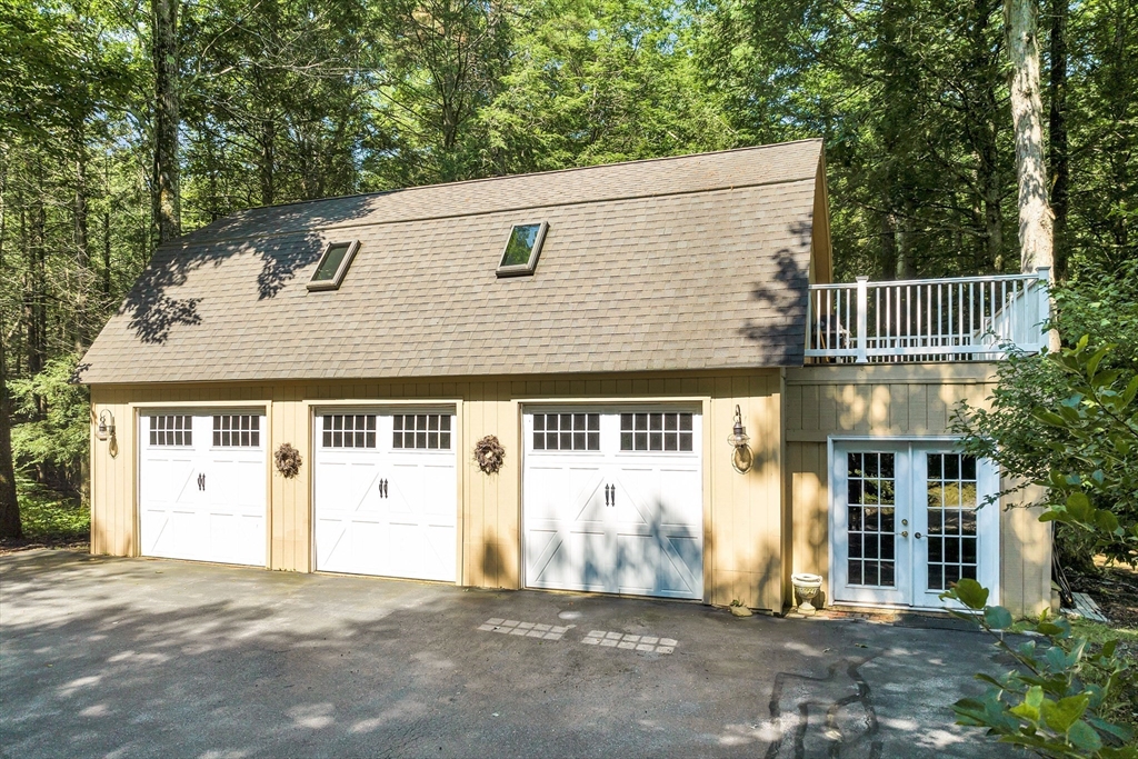 88 Gile Road Nottingham, NH 03290 - Photo 3 of 40