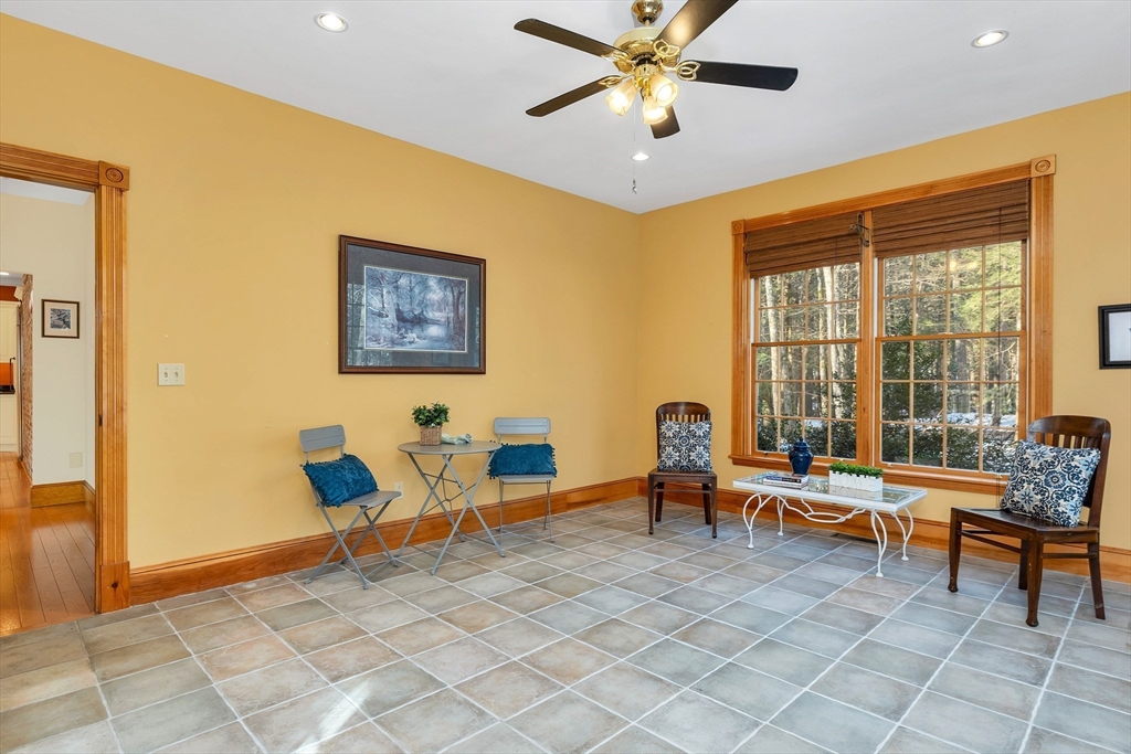 88 Gile Road Nottingham, NH 03290 - Photo 7 of 40