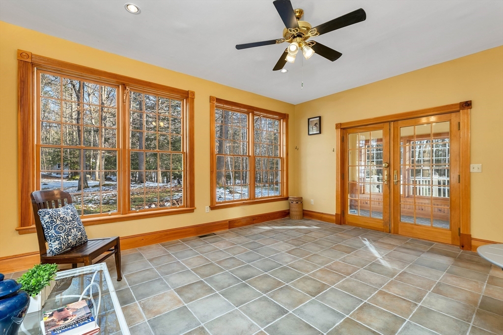 88 Gile Road Nottingham, NH 03290 - Photo 8 of 40