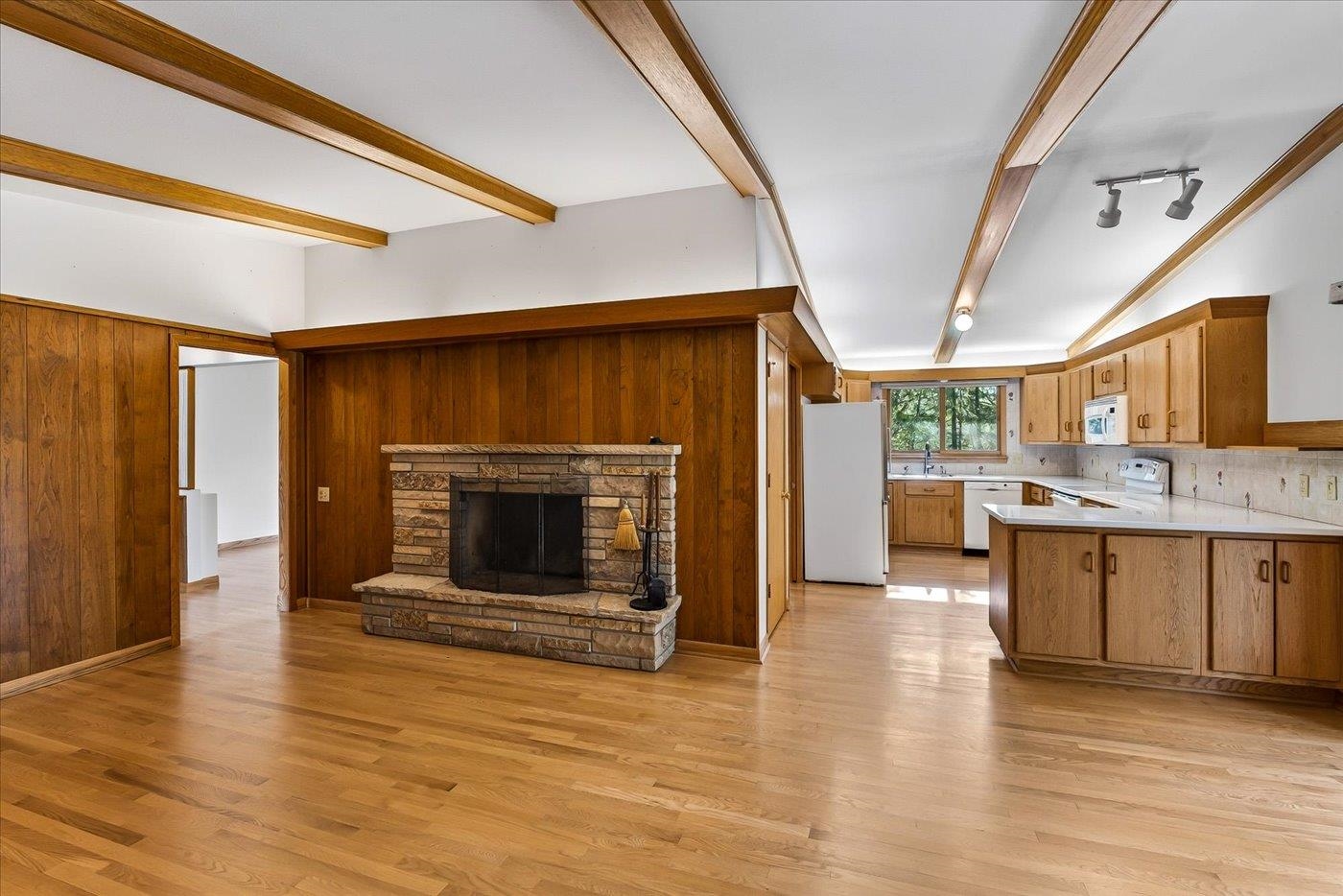 6401 Purcell Road Belleville, WI 53508 - Photo 15 of 73