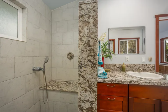 $990,000 | 82-5900 Government Main Road, Captain Cook, HI 96704