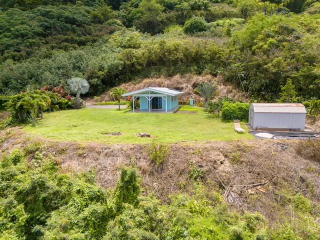 $990,000 | 82-5900 Government Main Road, Captain Cook, HI 96704