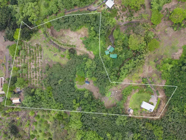 $990,000 | 82-5900 Government Main Road, Captain Cook, HI 96704