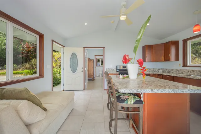 $990,000 | 82-5900 Government Main Road, Captain Cook, HI 96704