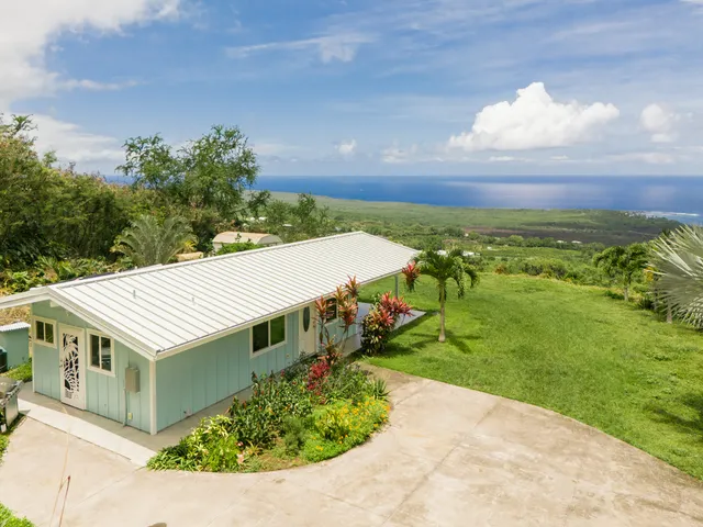 $990,000 | 82-5900 Government Main Road, Captain Cook, HI 96704