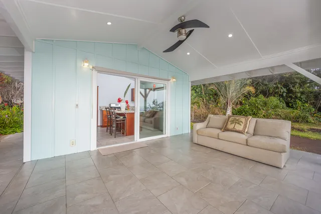 $990,000 | 82-5900 Government Main Road, Captain Cook, HI 96704